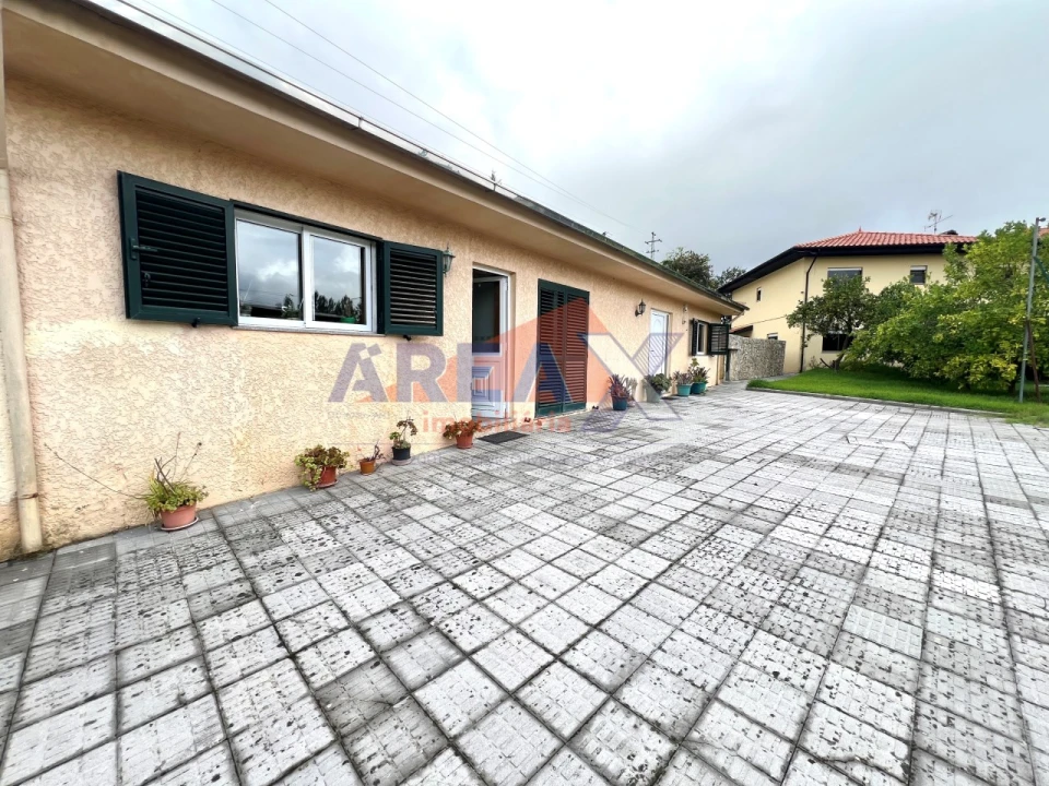 Moradia T5 para Venda em São Roque Foto 27