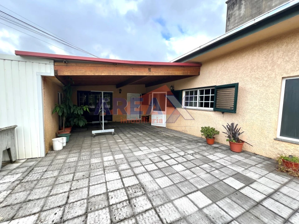 Moradia T5 para Venda em São Roque Foto 28