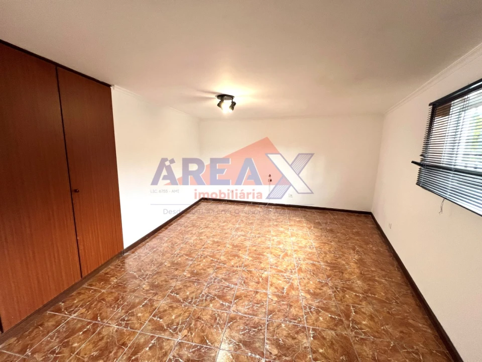 Moradia T5 para Venda em São Roque Foto 29