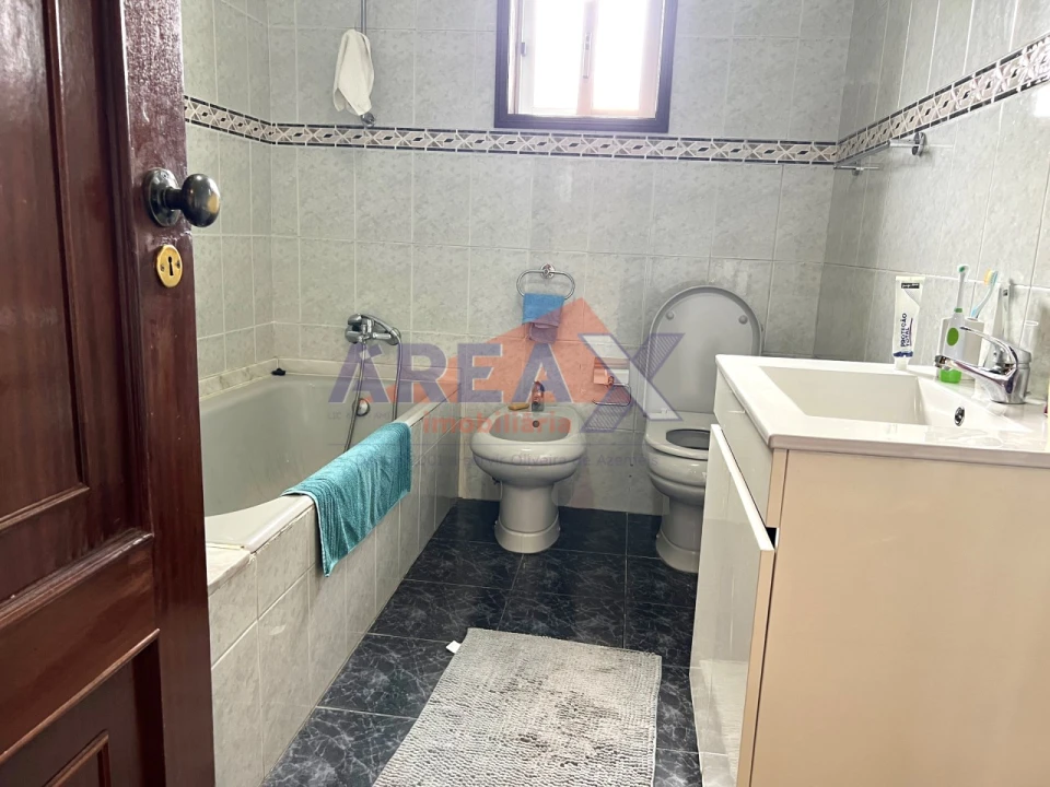 Moradia T5 para Venda em São Roque Foto 35