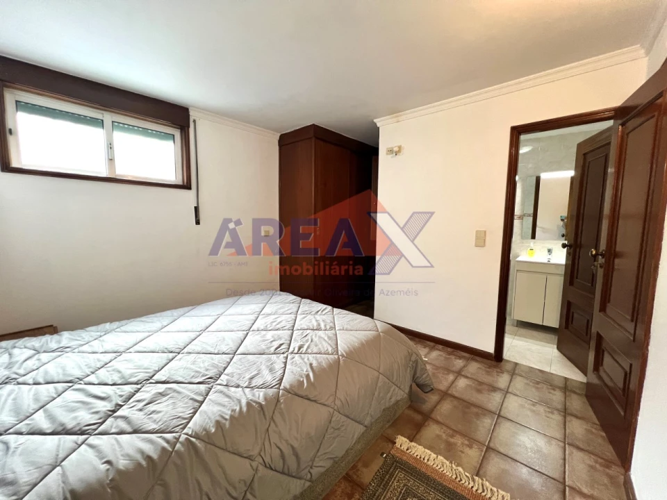 Moradia T5 para Venda em São Roque Foto 36