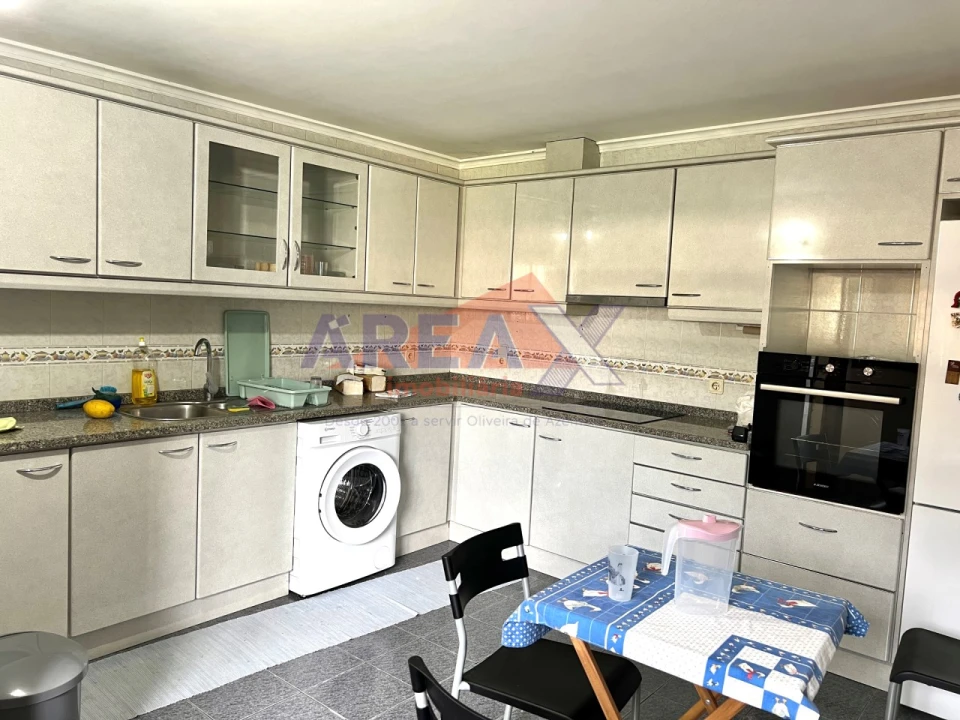 Moradia T5 para Venda em São Roque Foto 37