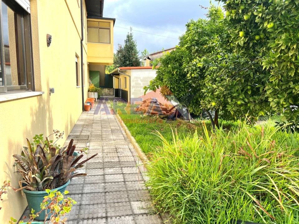 Moradia T5 para Venda em São Roque Foto 42