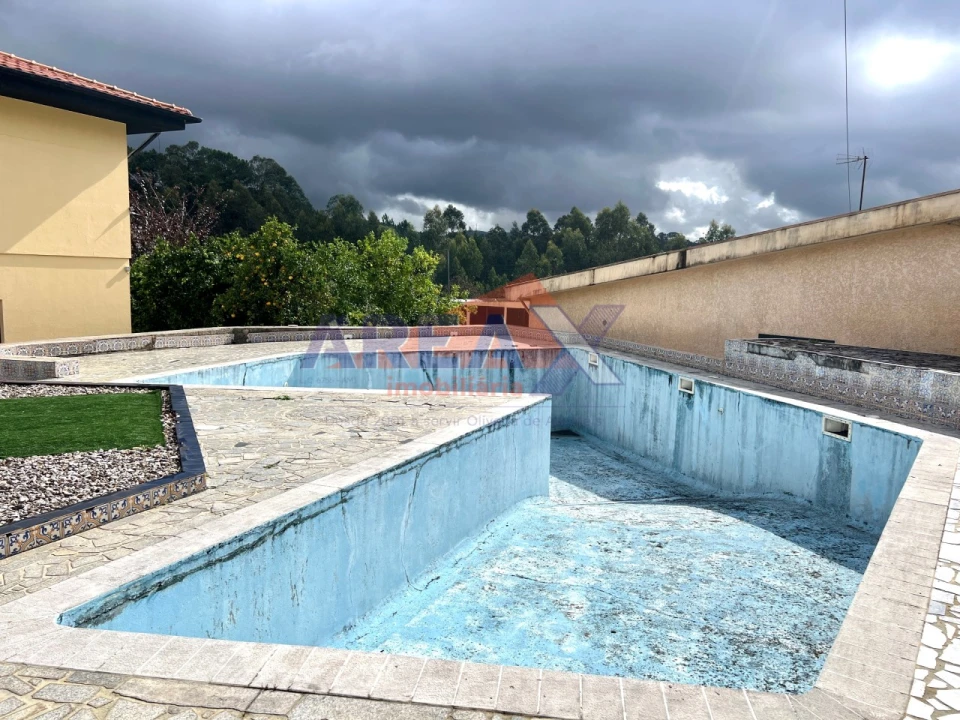 Moradia T5 para Venda em São Roque Foto 43