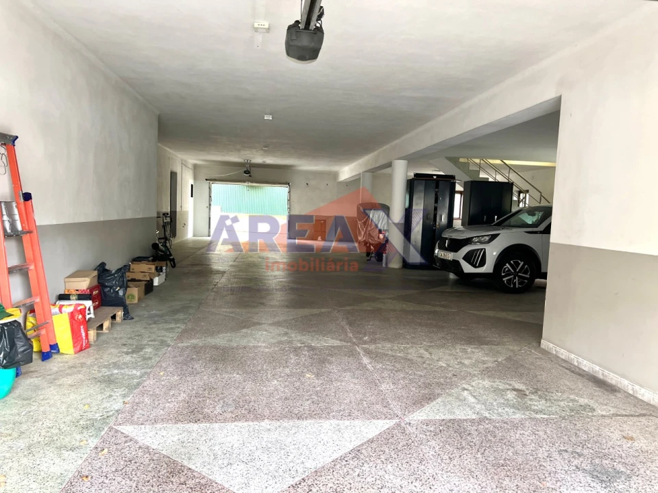 Moradia T5 para Venda em São Roque Foto 44