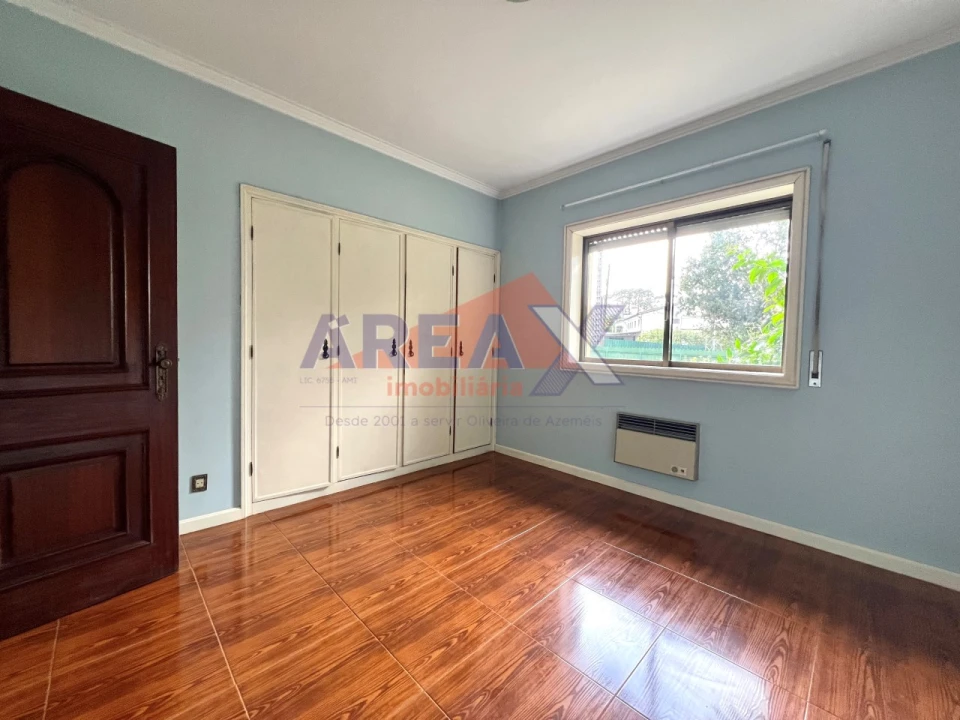 Moradia T5 para Venda em São Roque Foto 59