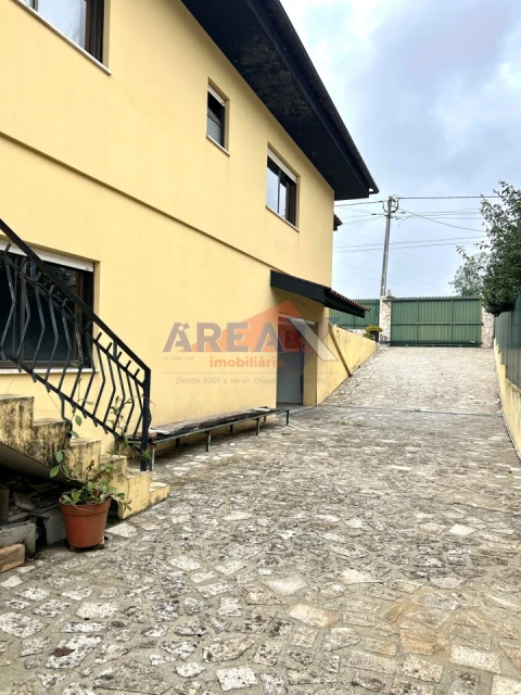 Moradia T5 para Venda em São Roque