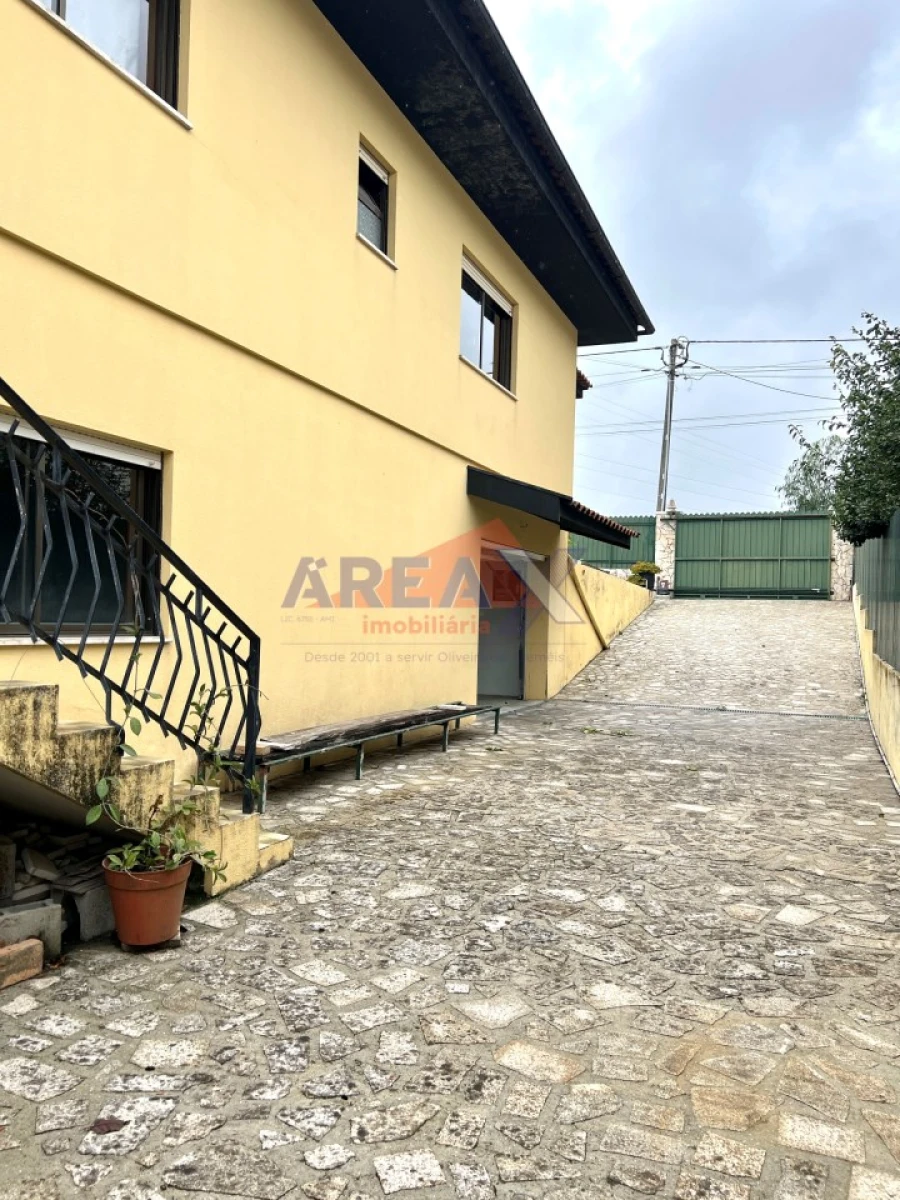 Moradia T5 para Venda em São Roque Foto 10