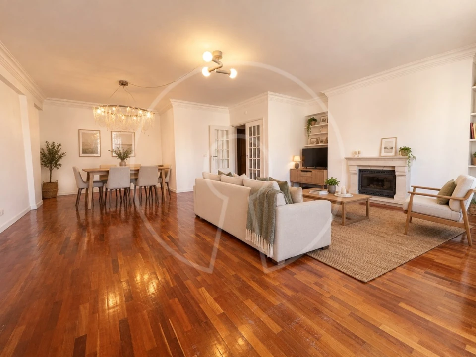 Apartamento T3 para Arrendamento em Lumiar Foto 2