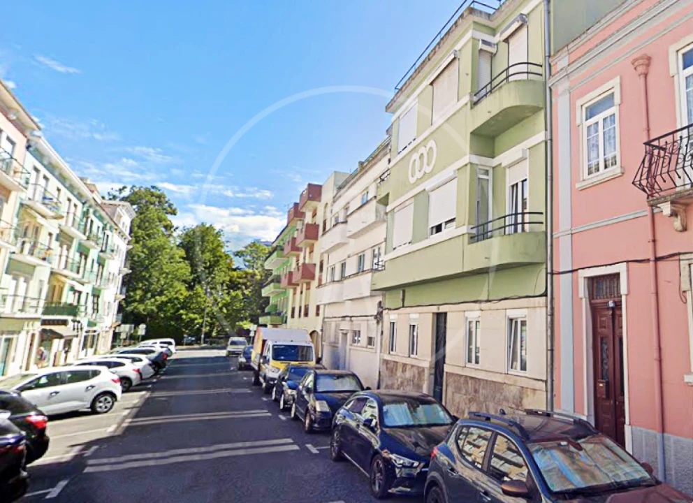 Apartamento T2 para Venda em Alvalade Foto 1