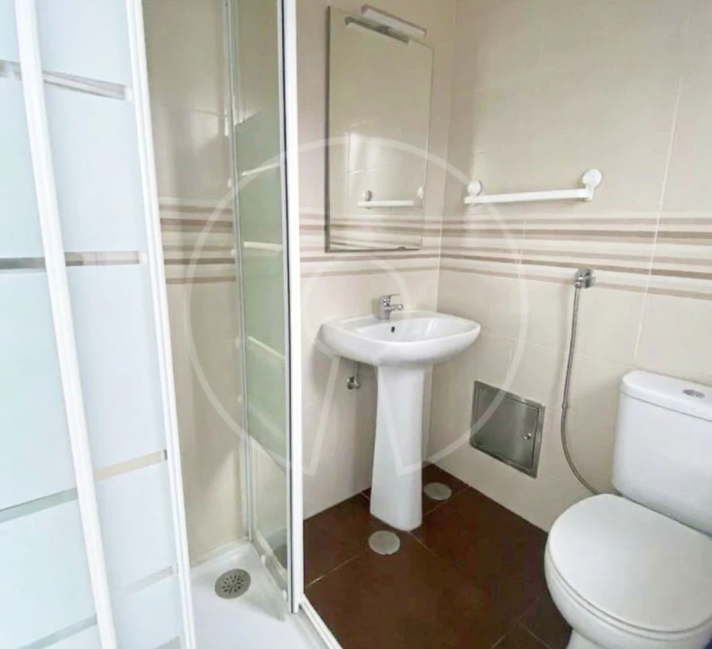 Apartamento T2 para Venda em Alvalade Foto 8