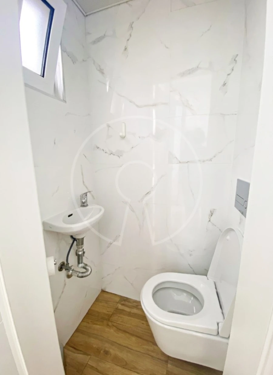 Apartamento T2 para Venda em Alvalade Foto 10