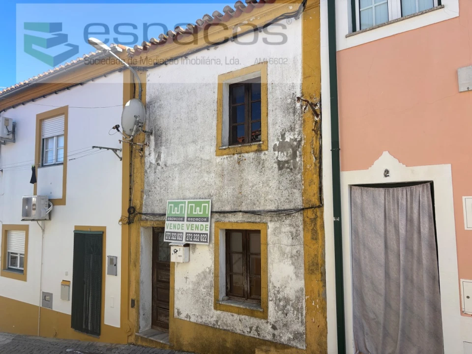 Moradia T3 para Venda em Montalvão Foto 1