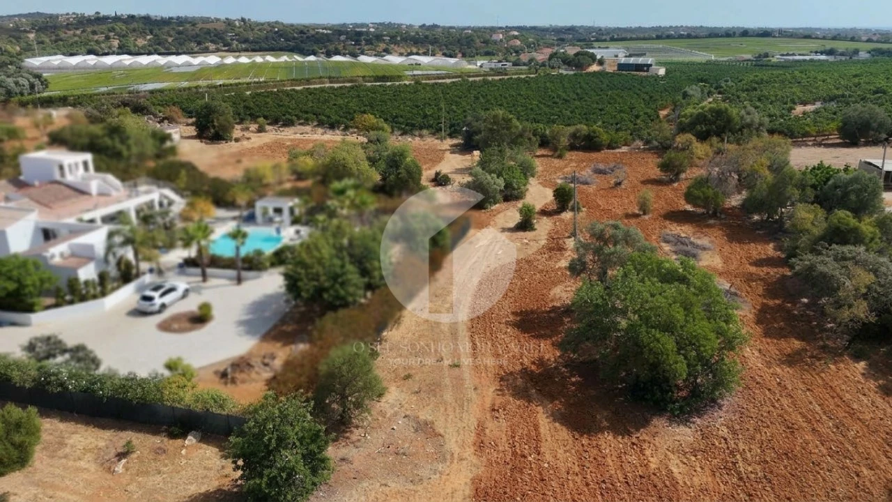 Moradia para Venda em Quelfes Foto 10