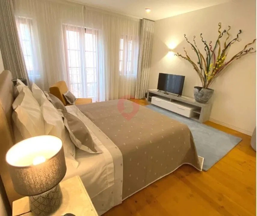 Apartamento T0 para Venda em Mazedo e Cortes Foto 3