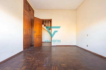 Moradia T5 para Venda em Marinha Grande