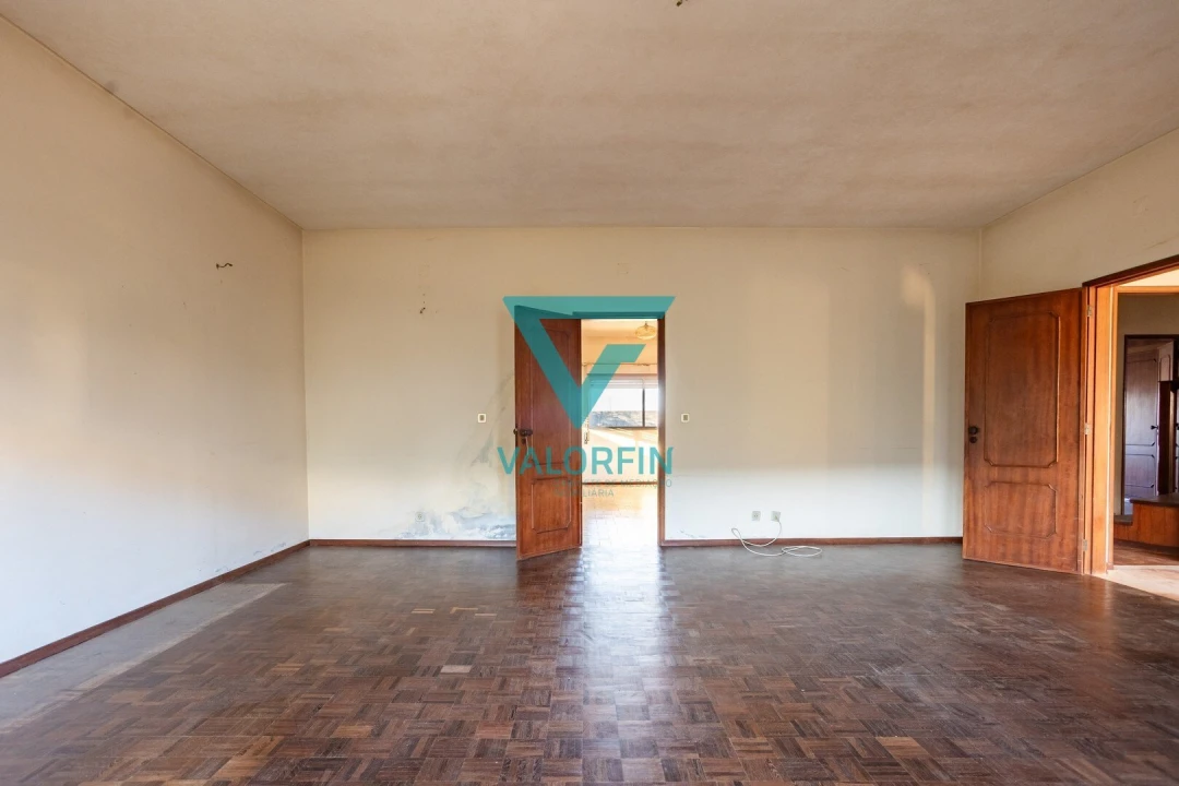 Moradia T5 para Venda em Marinha Grande Foto 4