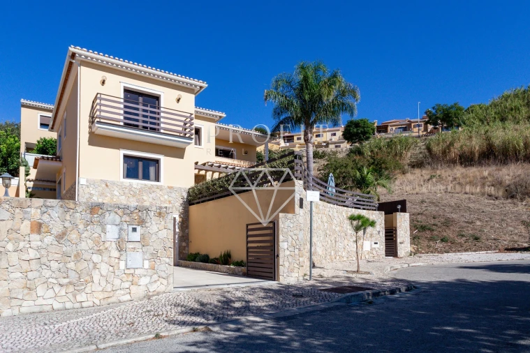 Moradia T4 para Venda em Vila Franca de Xira Foto 2