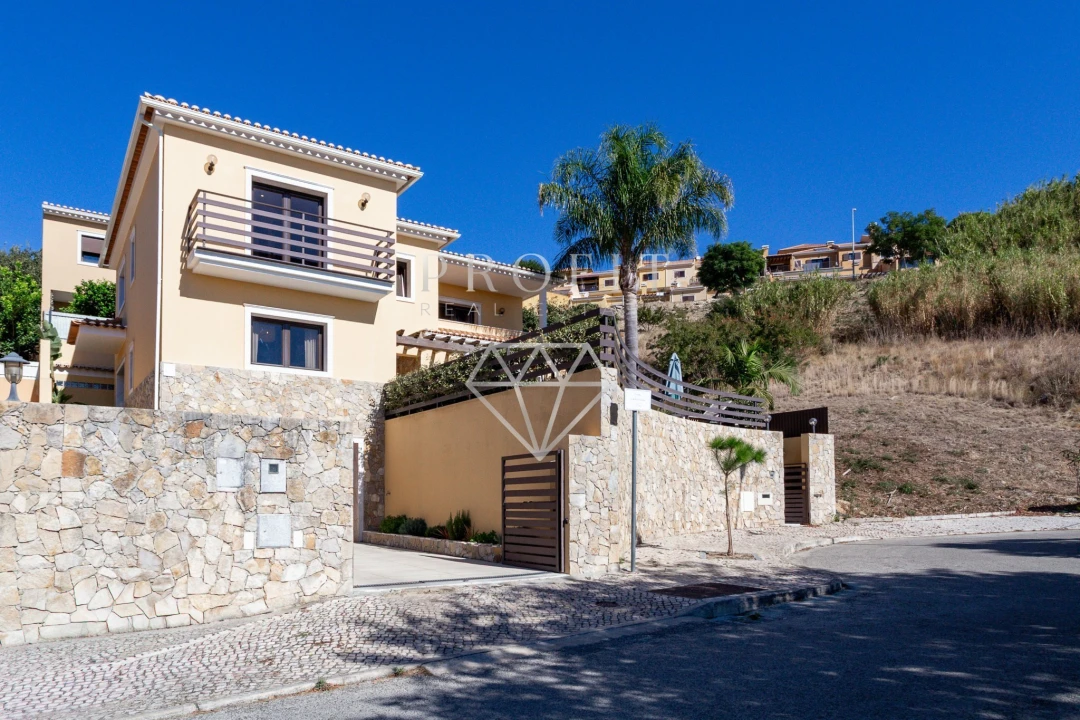 Moradia T4 para Venda em Vila Franca de Xira Foto 2
