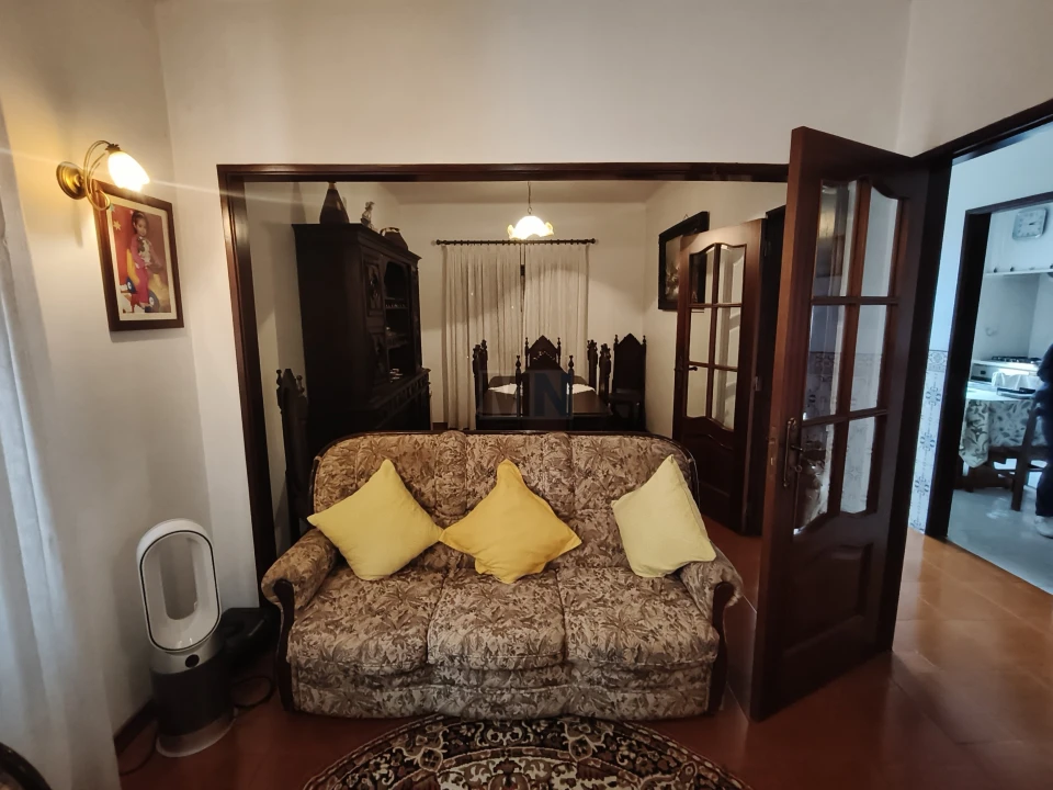 Moradia T4 para Venda em Cernache Foto 4