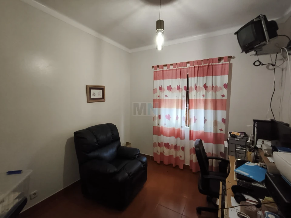 Moradia T4 para Venda em Cernache Foto 8