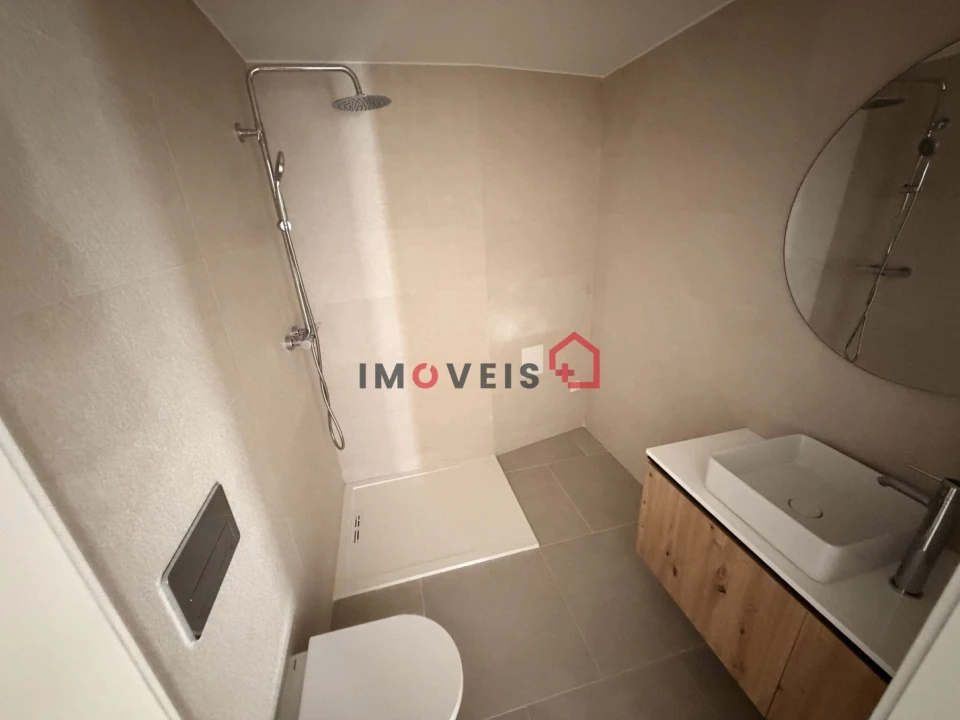 Apartamento T1 para Venda em Leiria, Pousos, Barreira e Cortes Foto 5