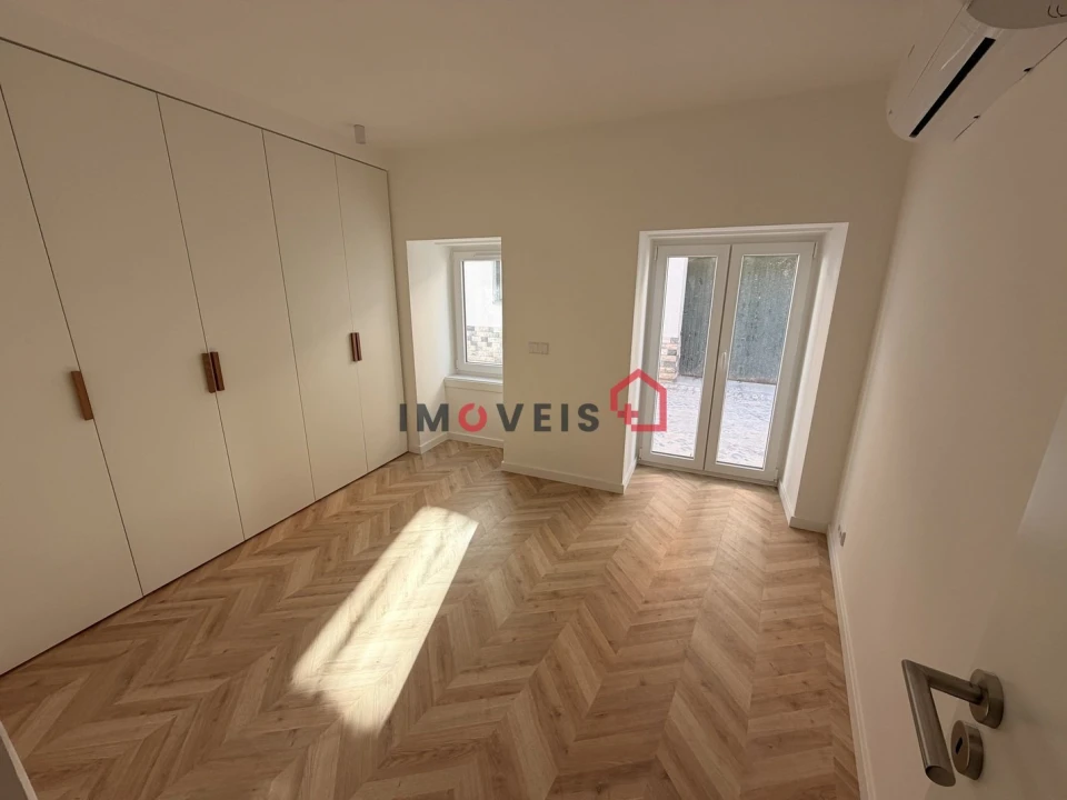 Apartamento T1 para Venda em Leiria, Pousos, Barreira e Cortes Foto 4