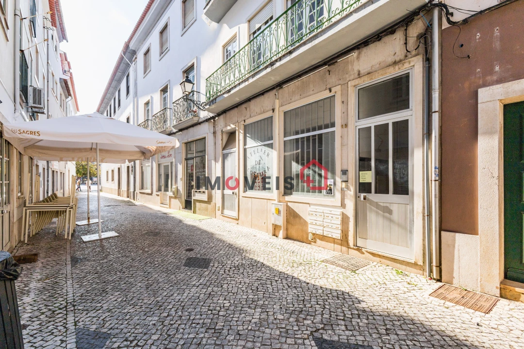 Apartamento T1 para Venda em Leiria, Pousos, Barreira e Cortes Foto 1