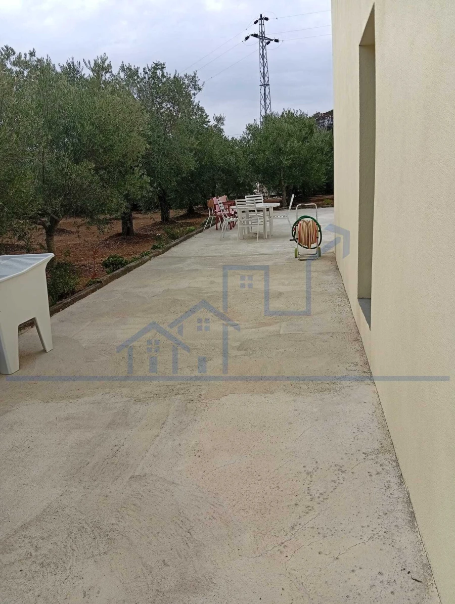 Moradia T4 para Venda em Carviçais Foto 8