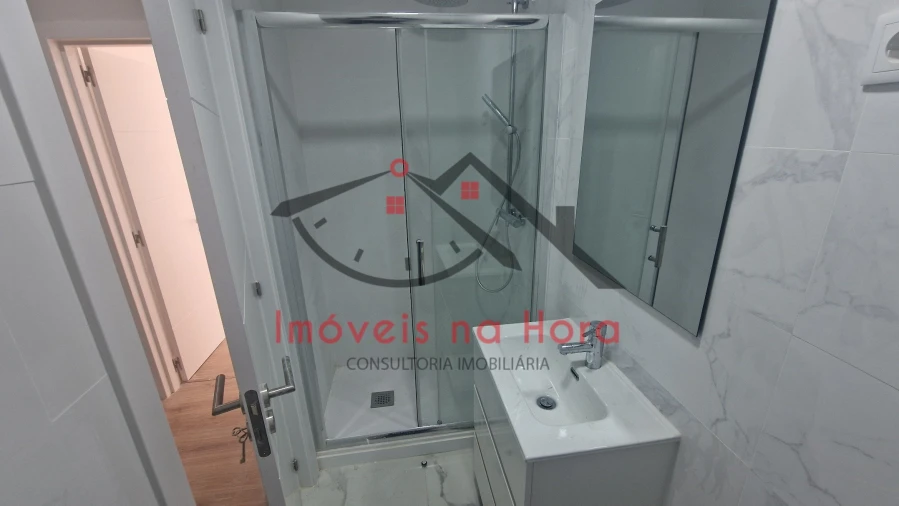 Apartamento T3 para Venda em Odivelas Foto 13