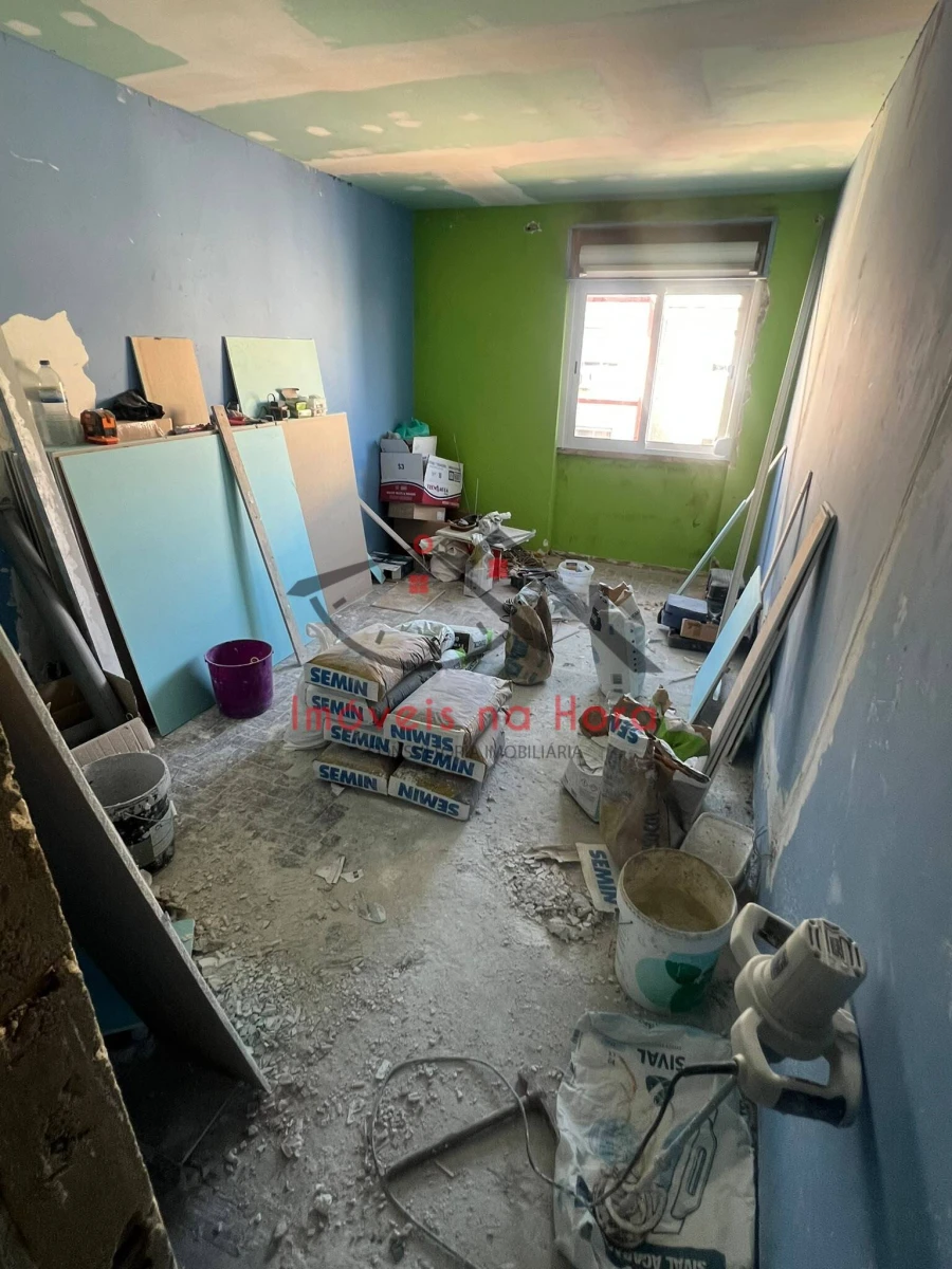 Apartamento T3 para Venda em Odivelas Foto 8