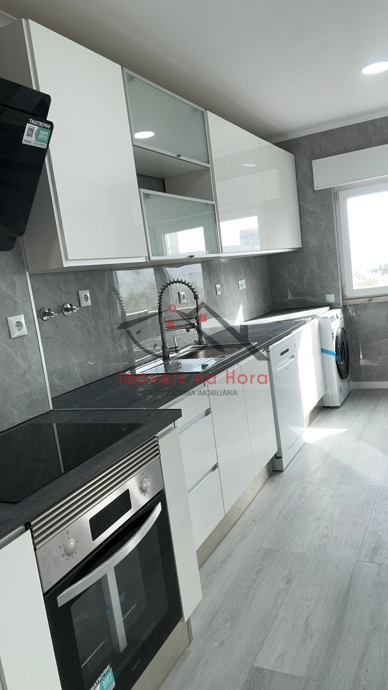 Apartamento T2 para Venda em Setubal (São Sebastião) Foto 1