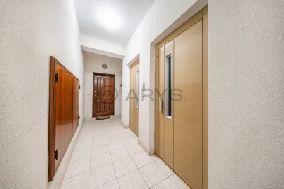 Apartamento T2 para Venda em Aver-O-Mar, Amorim e Terroso