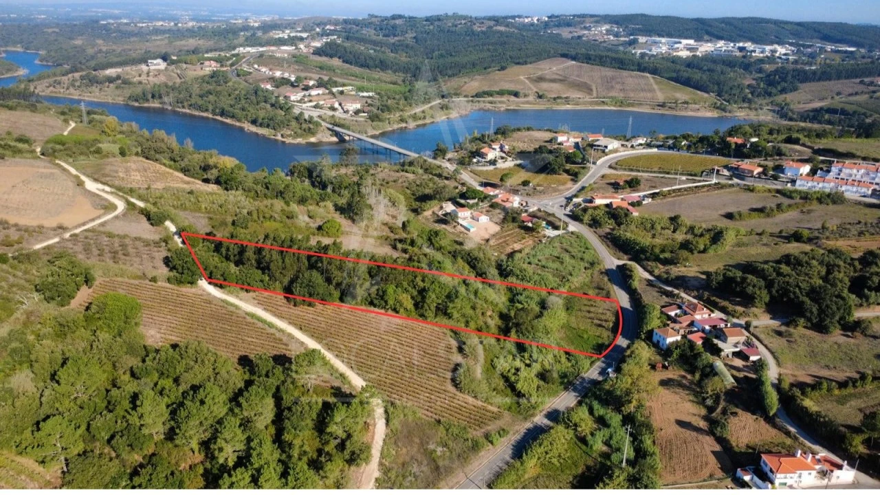 Terreno para Venda em A dos Negros Foto 1