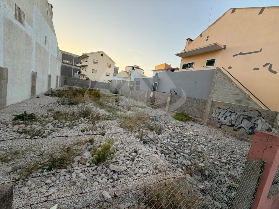 Terreno para Venda em Santa Iria de Azoia, São João da Talha e Bobadela Foto 4