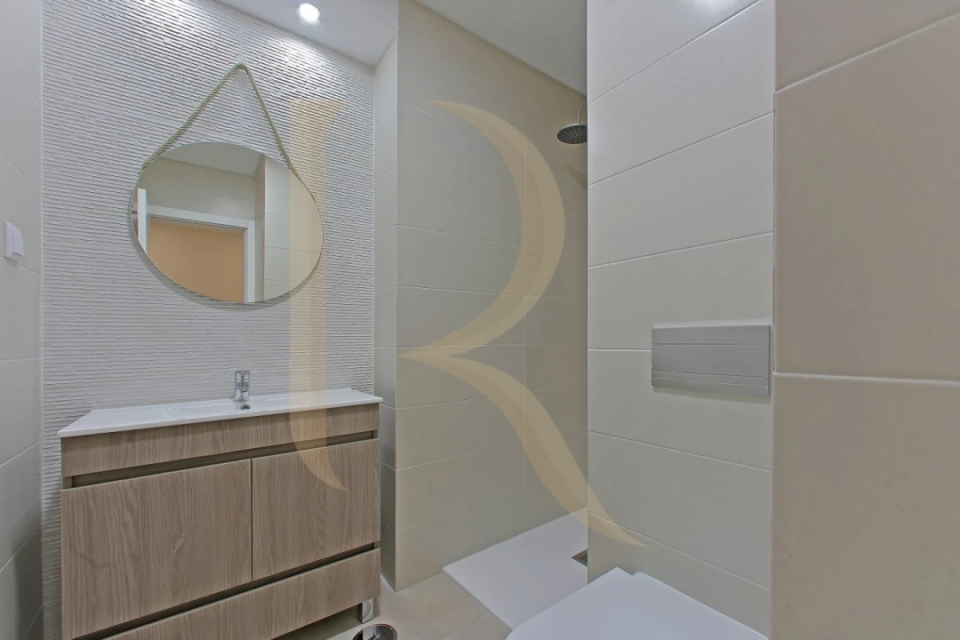 Apartamento T3 para Venda em Laranjeiro e Feijó Foto 9