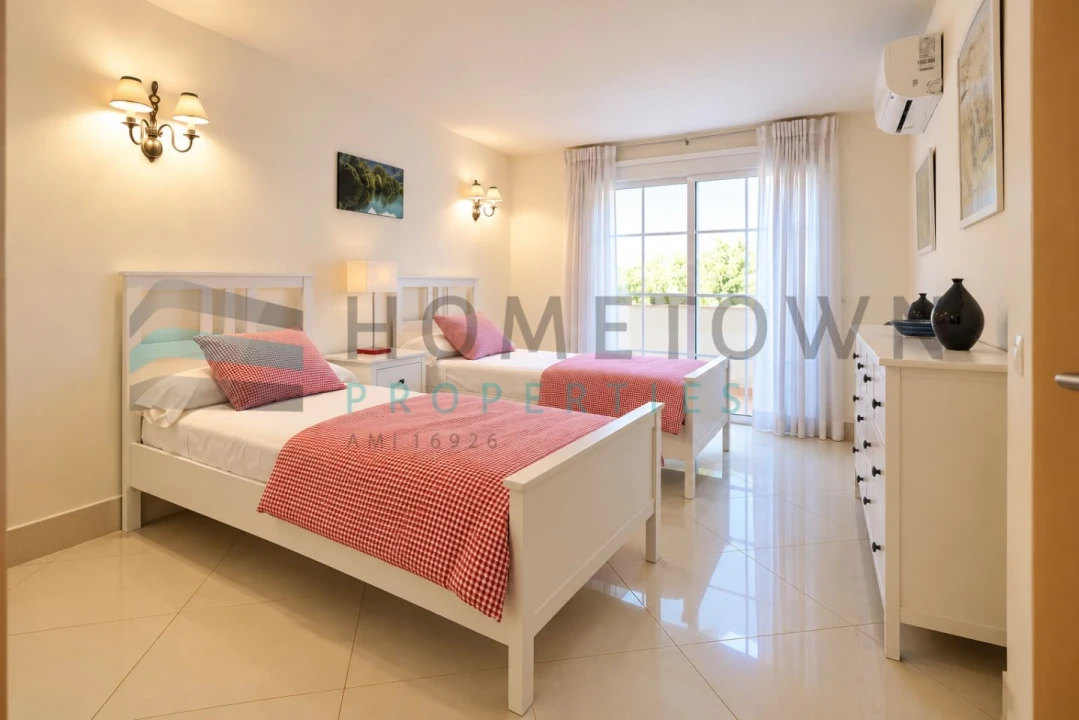 Apartamento T3 para Venda em Quarteira Foto 15