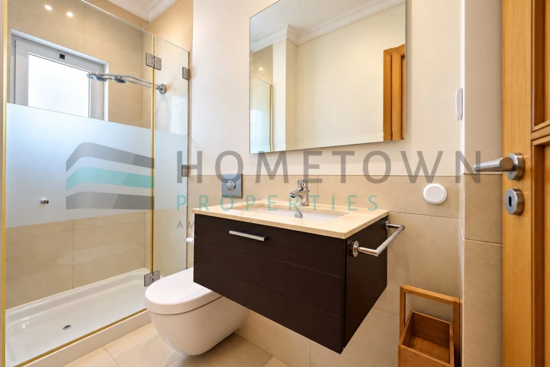 Apartamento T3 para Venda em Quarteira Foto 18