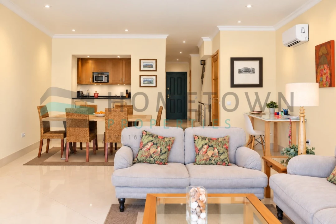 Apartamento T3 para Venda em Quarteira Foto 5