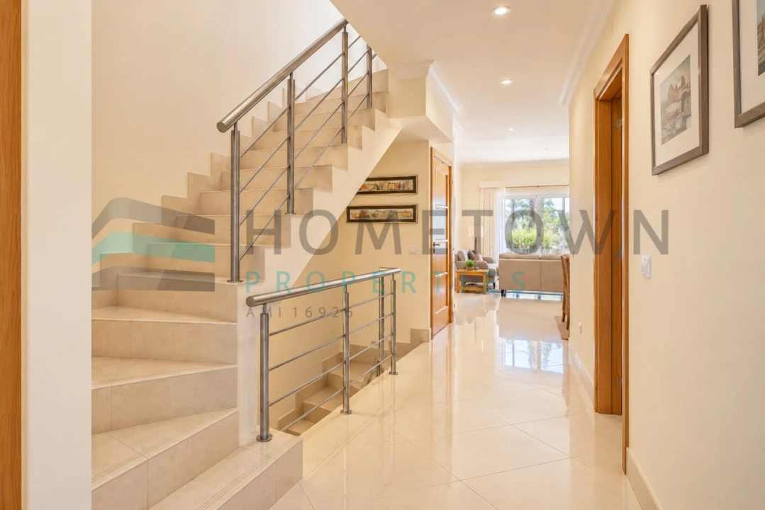 Apartamento T3 para Venda em Quarteira Foto 31