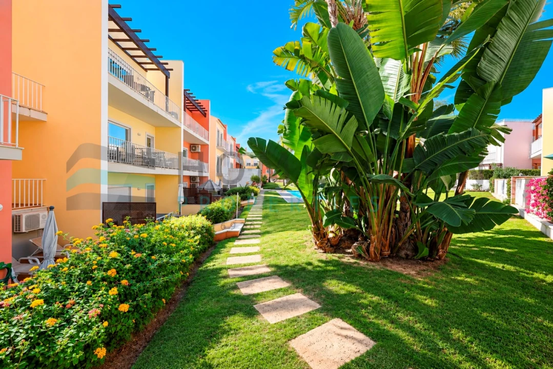 Apartamento T1 para Venda em Quarteira Foto 18