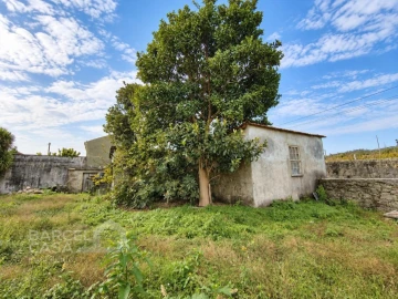 Moradia T2 para Venda em Chorente, Góios, Courel, Pedra Furada e Gueral