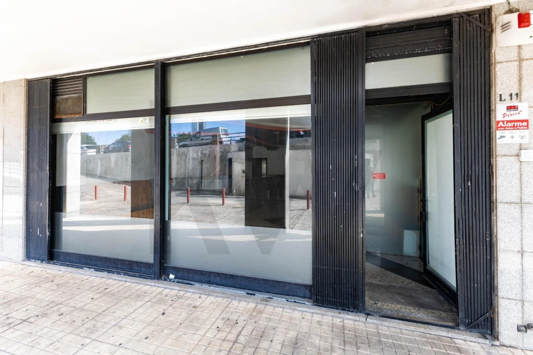 Loja para Venda em Pedroso e Seixezelo Foto 4