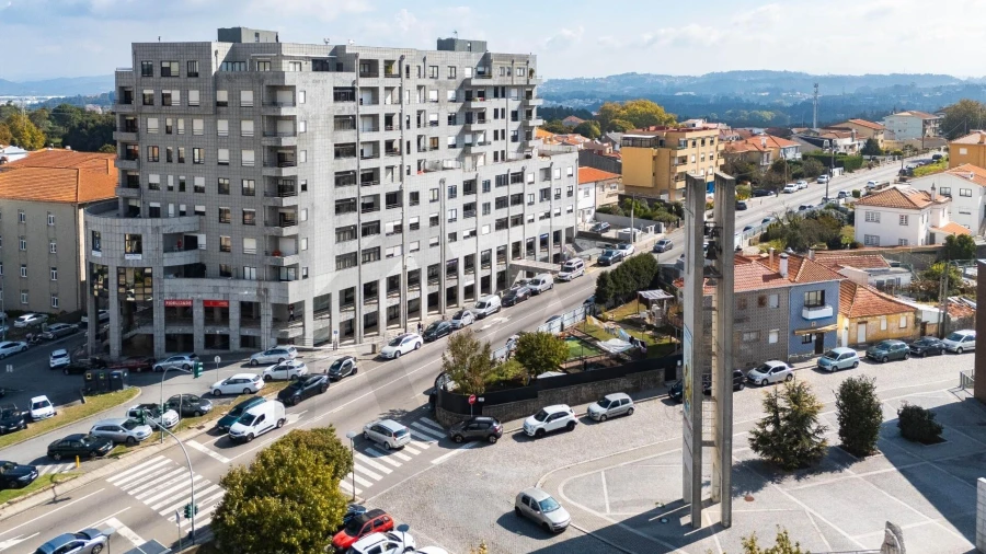 Loja para Venda em Pedroso e Seixezelo