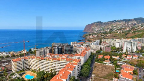 Apartamento T1 para Venda em São Martinho
