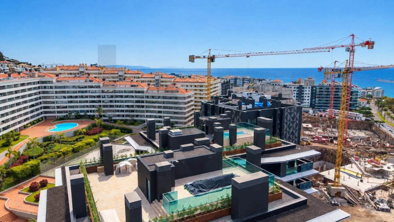 Apartamento T1 para Venda em São Martinho Foto 96
