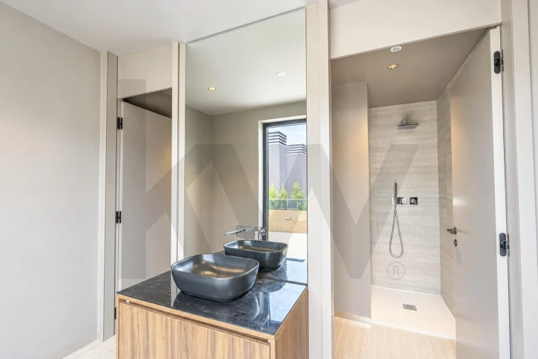 Apartamento T1 para Venda em São Martinho Foto 64