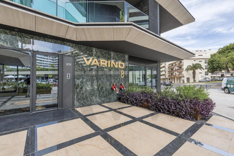 Apartamento T1 para Venda em São Martinho Foto 59