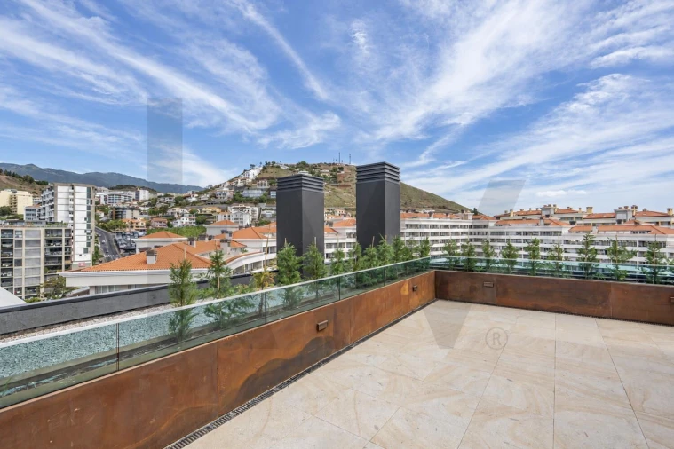 Apartamento T1 para Venda em São Martinho Foto 63