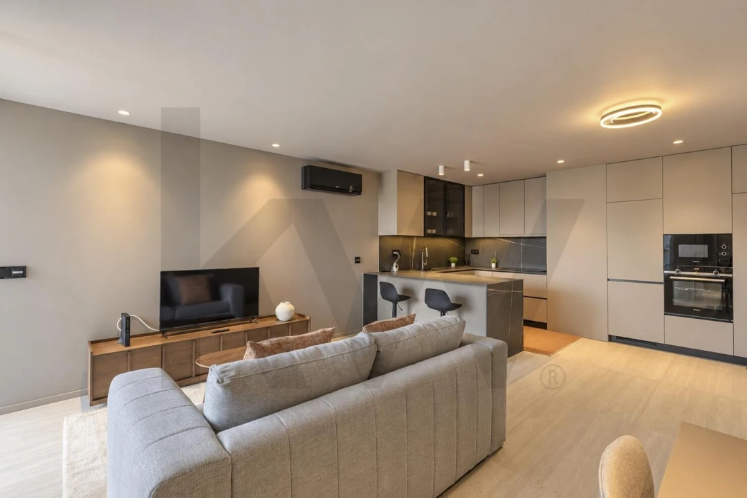 Apartamento T1 para Venda em São Martinho Foto 4